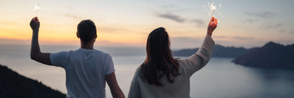 Creare momenti magici una coppia romantica sfondo per eventi  indimenticabili